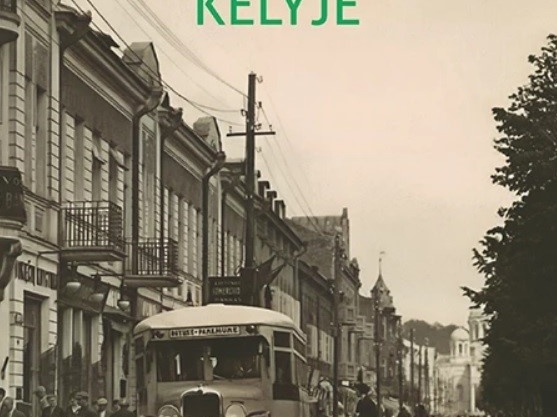 90 metų kelyje